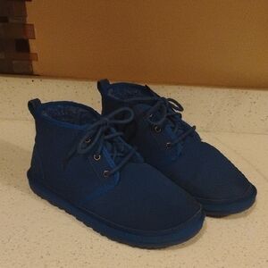 UGG Kids Blue Boots  Size 10 Men
